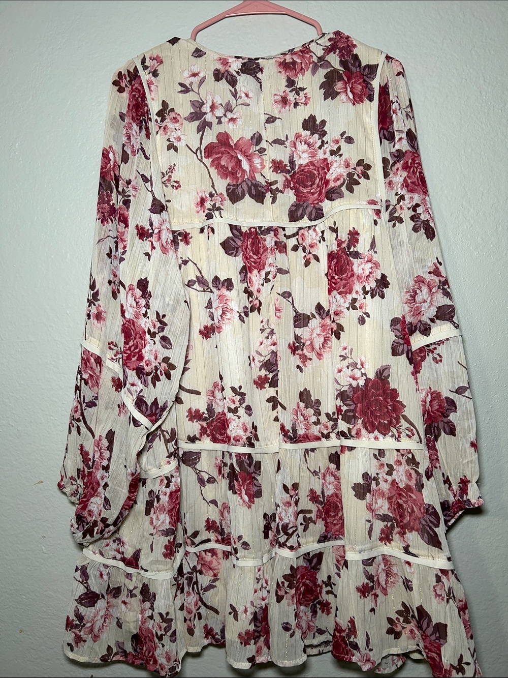 Mi ami for Francesca’s Cream Tunic with Rose & Berry Floral Print - Picture 6 of 8